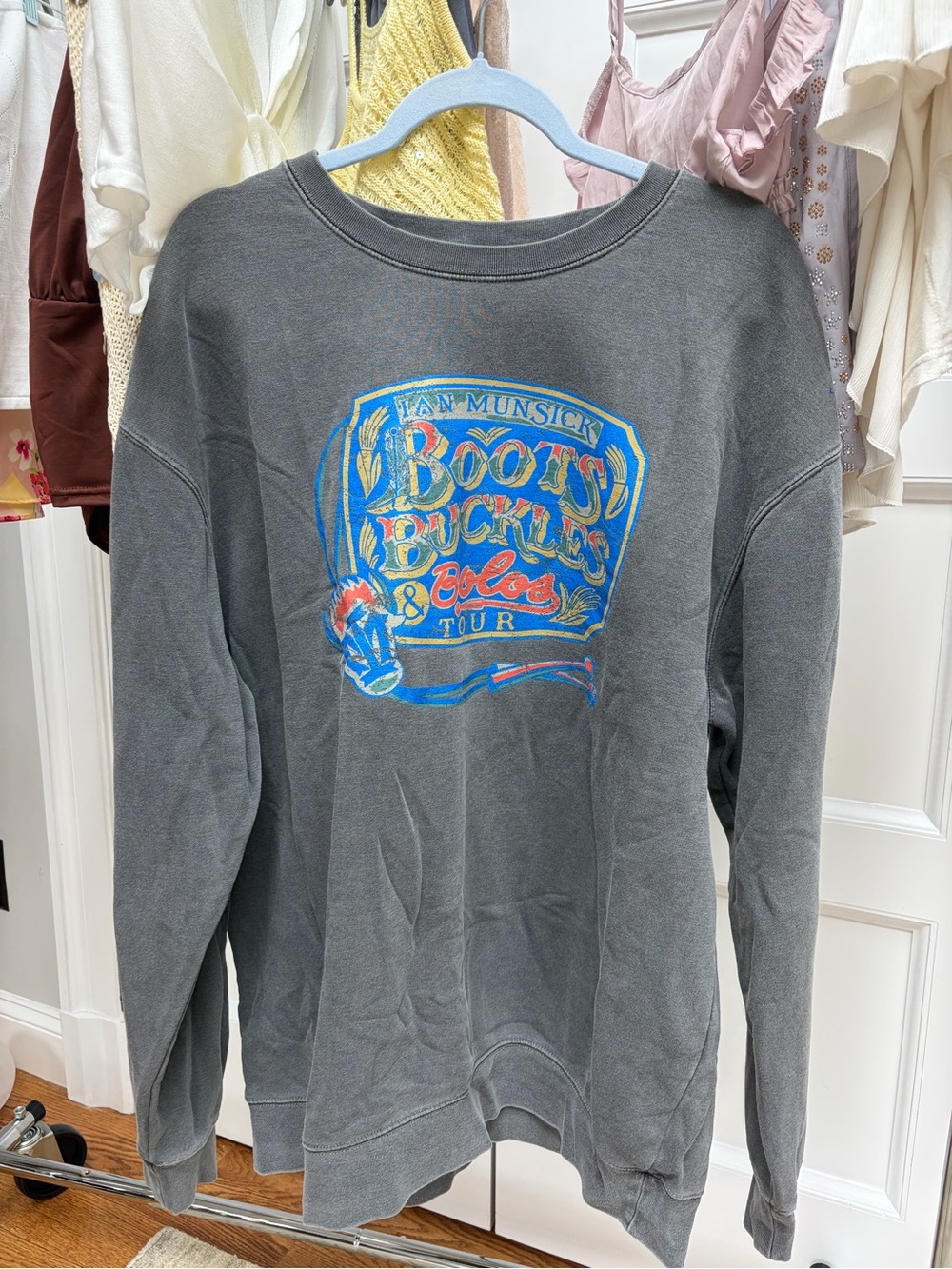 Vintage-Style Gray Graphic Sweatshirt - Boots Buckles Tour